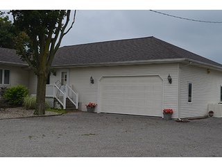 Property photo 23 - REAL ESTATE AUCTION - Ranch Home on 5.82 Acres in Allen County